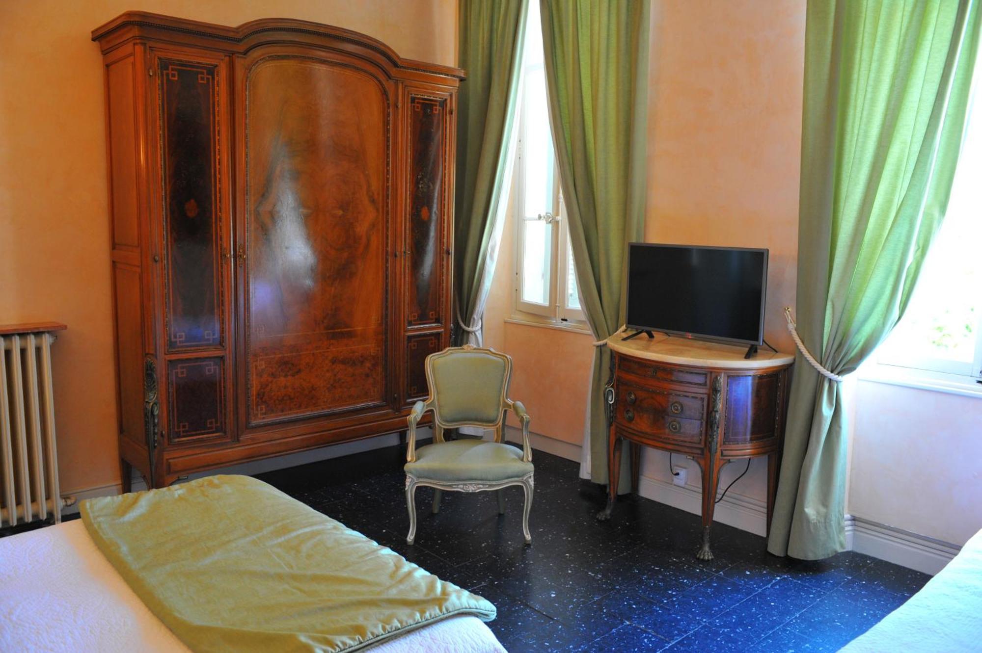 Villa Valflor Chambres D'Hotes Et Appartements Marseille Luaran gambar