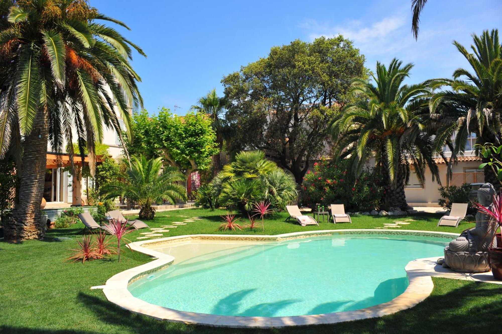 Villa Valflor Chambres D'Hotes Et Appartements Marseille Luaran gambar
